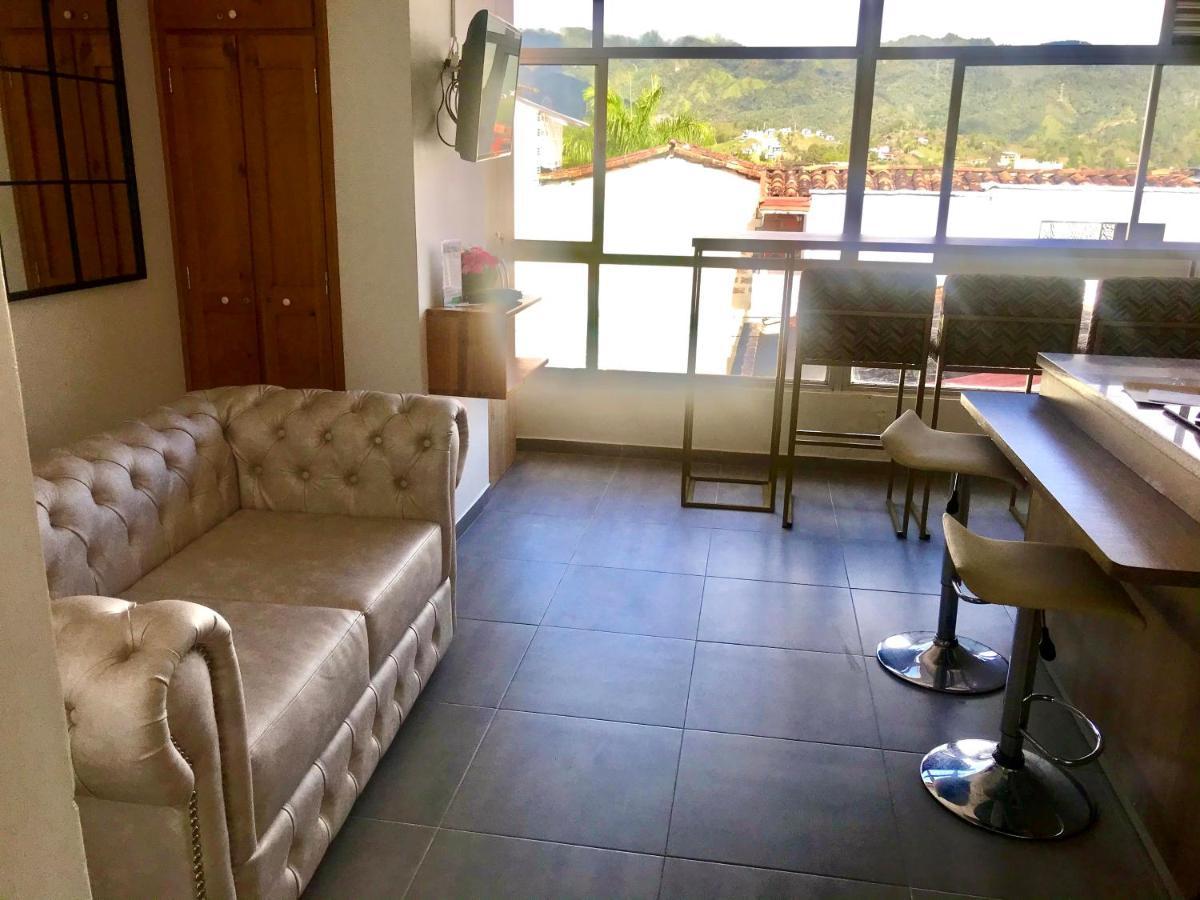 Aptos Vista Al Embalse, Frente Al Lago, Restaurantes, Bares Guatapé Екстериор снимка
