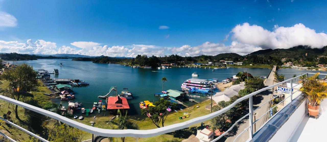 Aptos Vista Al Embalse, Frente Al Lago, Restaurantes, Bares Guatapé Екстериор снимка